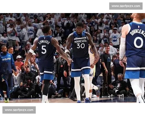 特伦钦对阵叶胡达关键对决赛前前瞻与胜负走势解析全面战术阵容观察