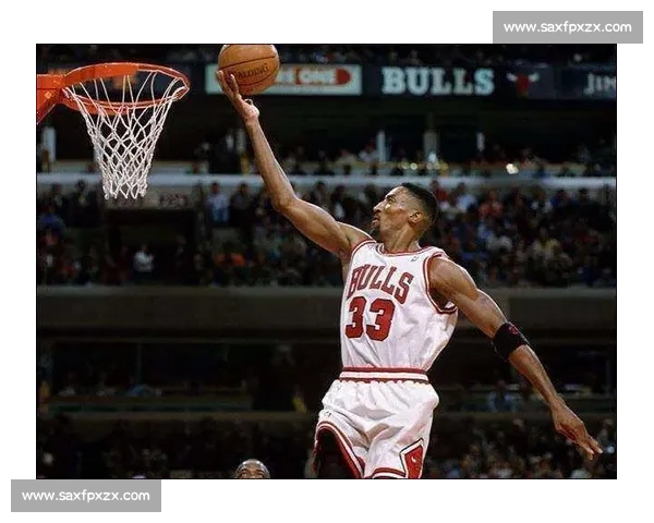 热火对决公牛全场录像回顾攻防博弈与关键时刻解析球星表现与战术拆解